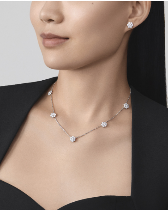 Van Cleef & Arpels Fleurett VCARP9VC00 Necklace