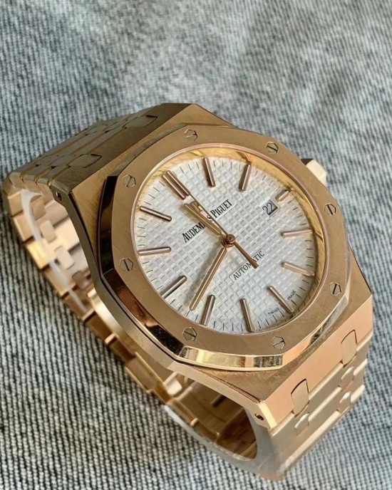 Audemars Piguet  Royal Oak  15202BA.OO.1240BA.02