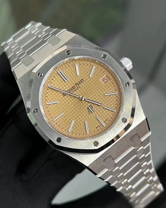 Audemars Piguet  Royal Oak  15202BC.OO.1240BC.01