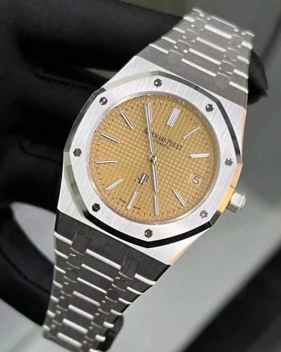 Audemars Piguet  Royal Oak  15202BC.OO.1240BC.01