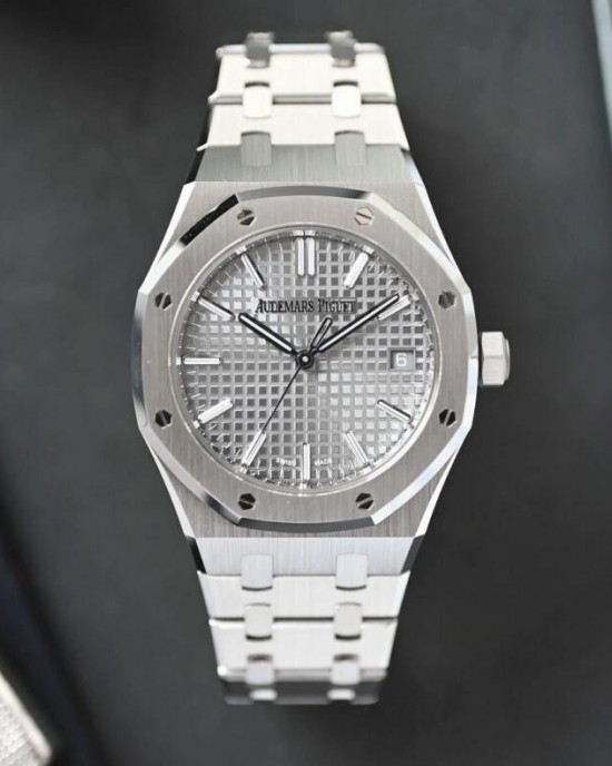 Audemars Piguet  Royal Oak  15550ST.OO.1356ST.07