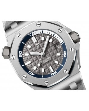 Audemars Piguet  Royal Oak  15720ST.OO.A009CA.01