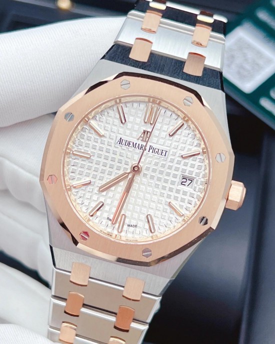 Audemars Piguet  Royal Oak  77350SR.OO.1261SR.01