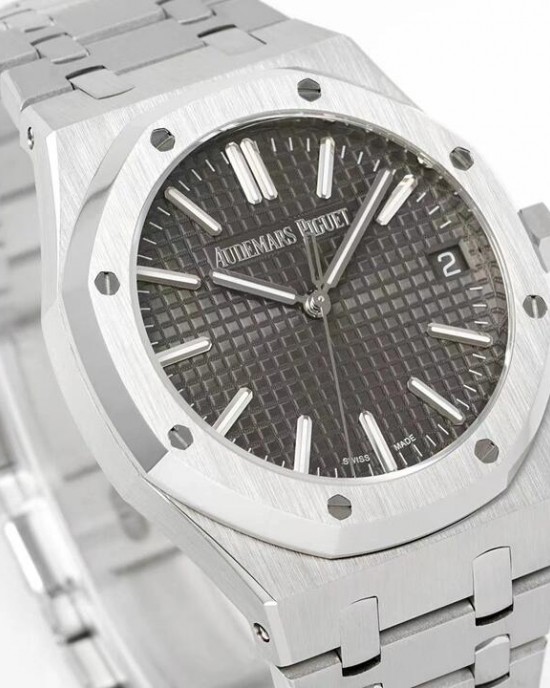 Audemars Piguet  Royal Oak 15450ST.OO.1256ST.02