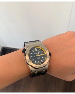 Audemars Piguet  Royal Oak 15710ST.OO.A027CA.01