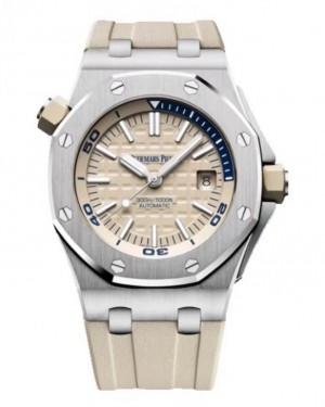 Audemars Piguet  Royal Oak 15710ST.OO.A085CA.01